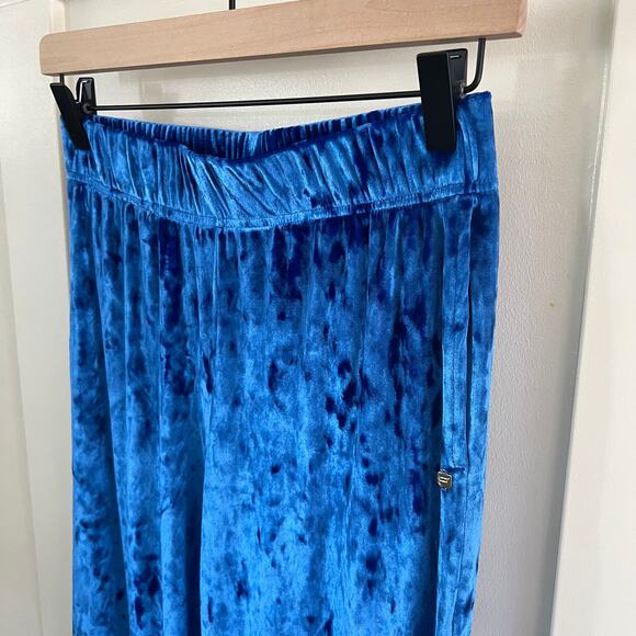 Fabletics Go-To Crushed Velour Wide Leg Pant Blue Celeste Women's XS - Picture 5 of 6